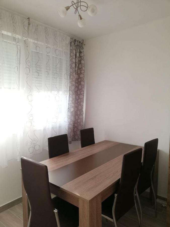Apartment White Пула Экстерьер фото