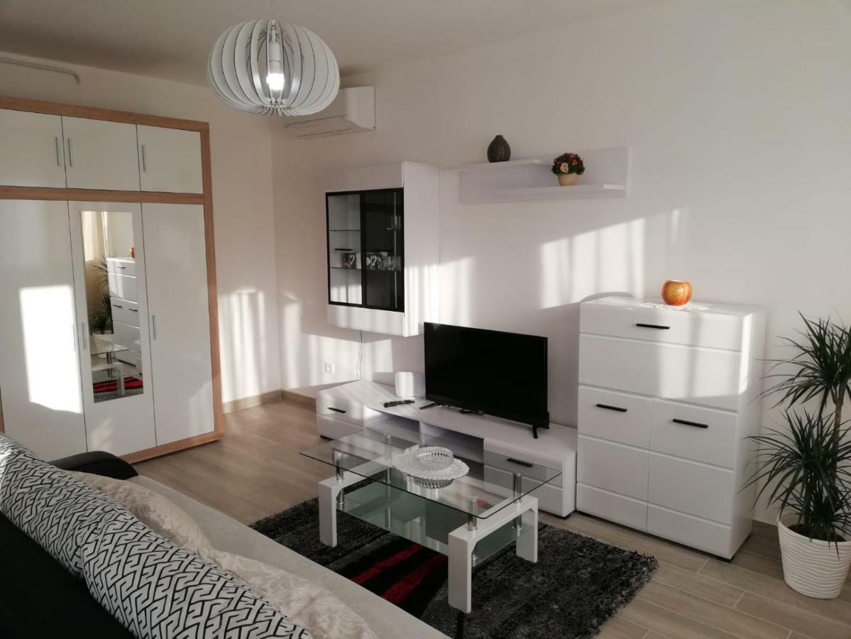 Apartment White Пула Экстерьер фото